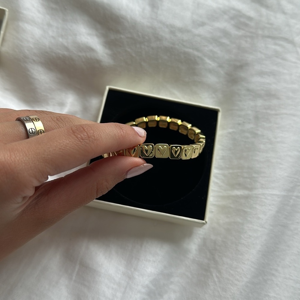 Lisa gozlan heart bracelet